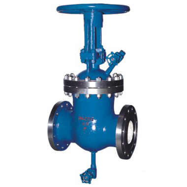 Gate valves with scavenging hole